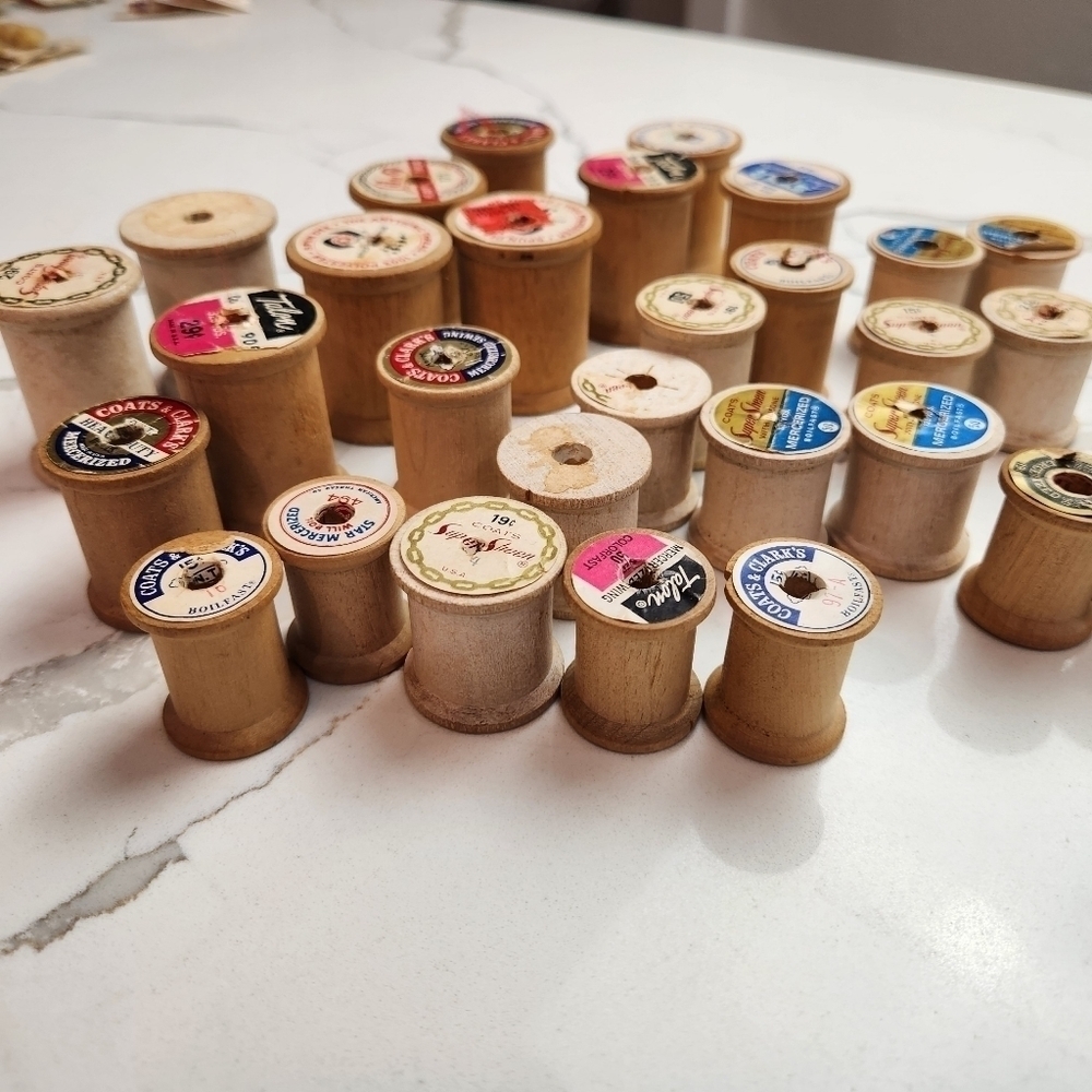 VINTAGE Wooden Spools